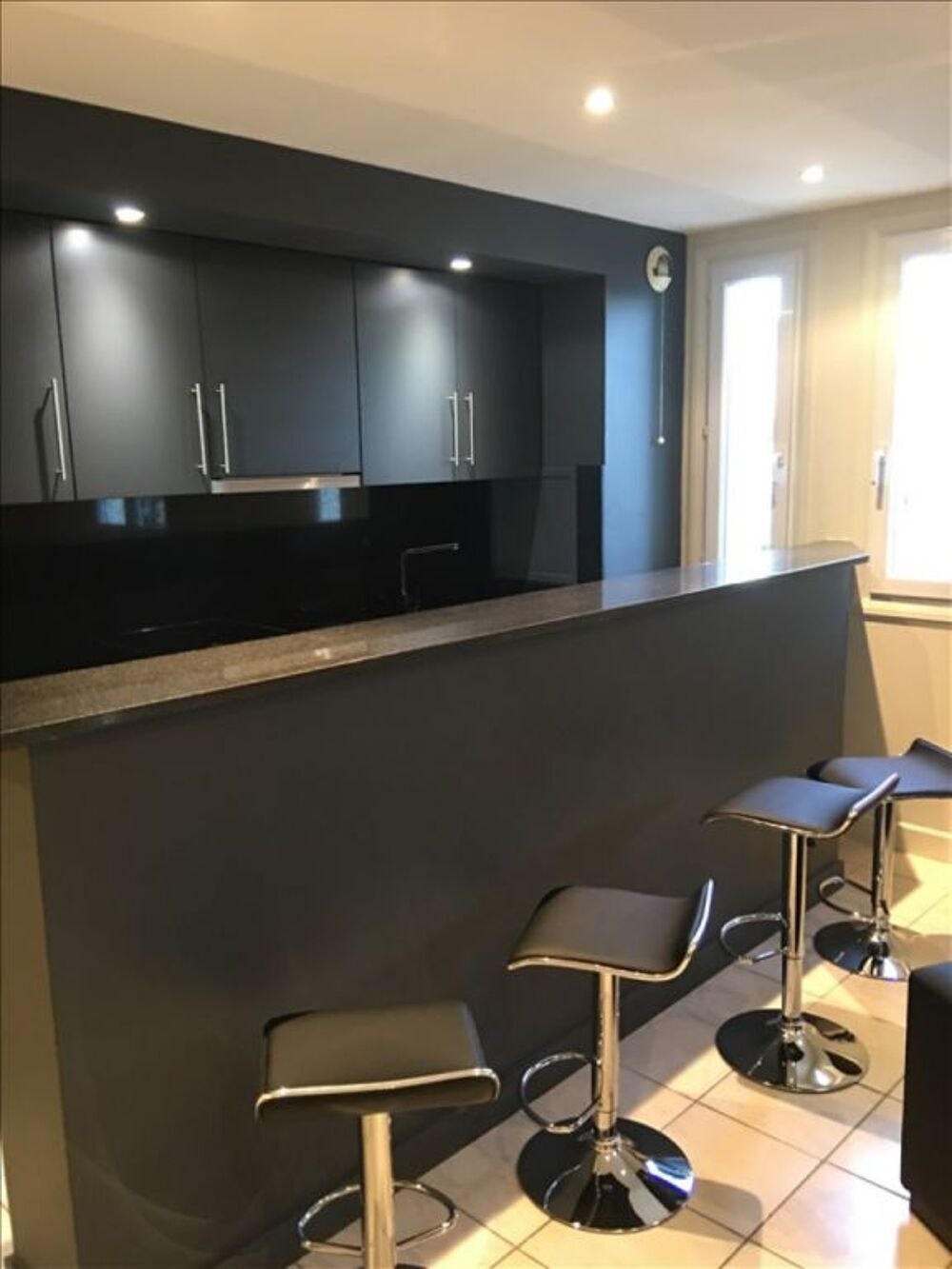 Appartement meublé - 3 pièces- 70 m² - Écully