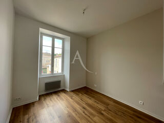  Appartement à louer 3 pièces 78 m²