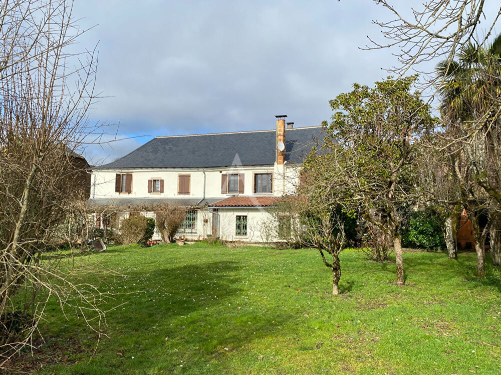 Montirat, maison de type 8 de 285 m²
