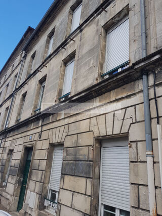  Immeuble à vendre 14 pièces 339 m² Jarnac