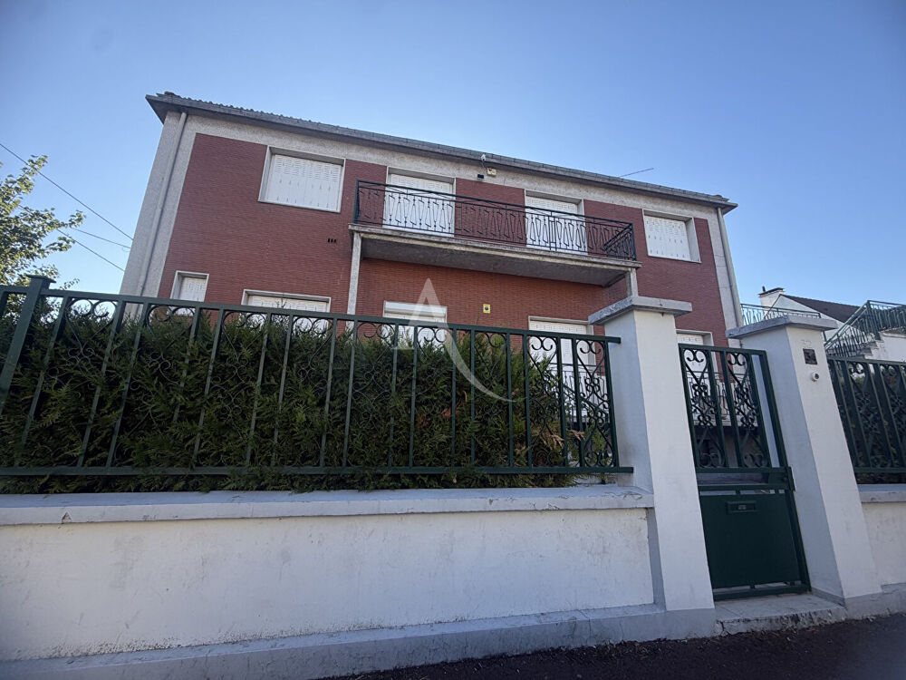 Maison Familiale La Courneuve 5 pièce(s) 150.15 m2