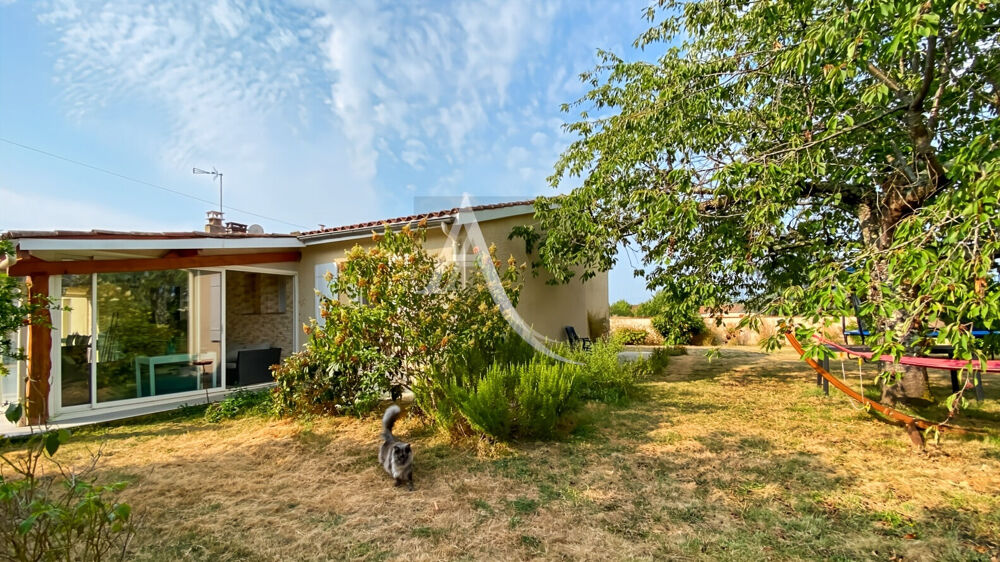 Maison de plain-pied avec piscine et son appartement indépendant