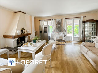  Maison à vendre 6 pièces 121 m²