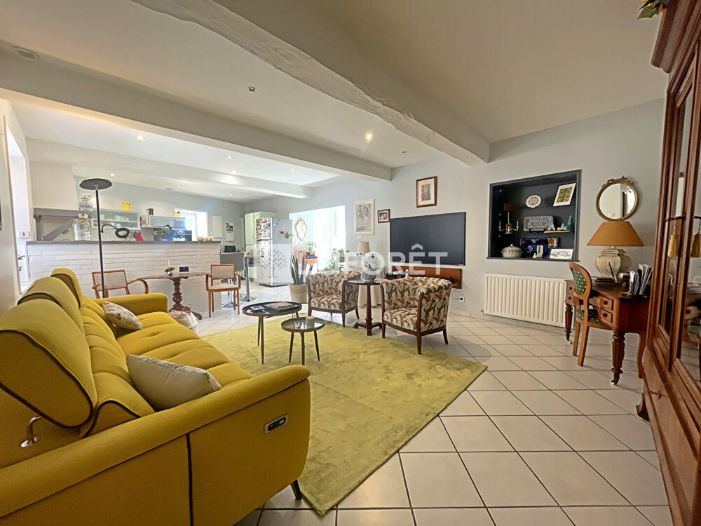 Vente Maison Maison Pierreclos 5 pièces 161.53 m2 Pierreclos