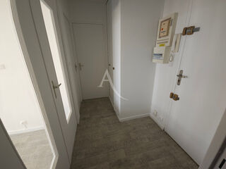  Appartement à louer 1 pièce 34 m²
