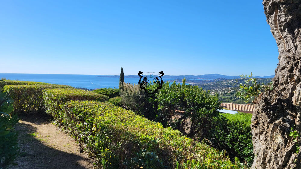 Vente Appartement T2 LES ISSAMBRES - VUE MER EXCEPTIONNELLE- RDJ - TERRASSE Les issambres