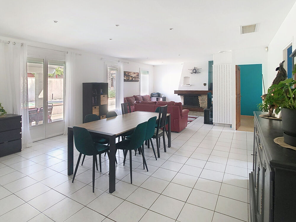 Maison Pins Justaret 4 pièce(s) 142 m2 avec T2 attenant garage et piscine