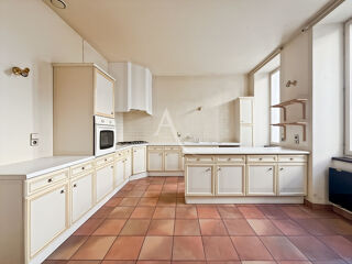  Maison � vendre 8 pi�ces 230 m�