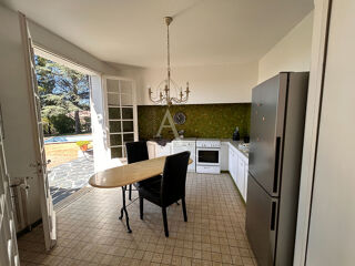  Maison à vendre 6 pièces 215 m²