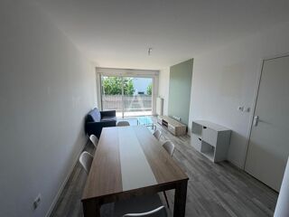  Appartement à louer 2 pièces 46 m²