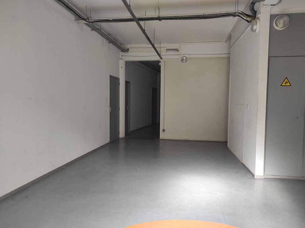   A vendre Bureaux N°11: 40 m2 loué à Bruges 