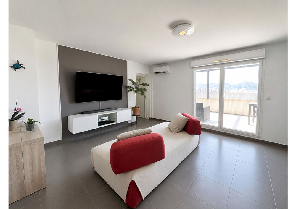 Appartement 4 pièces, Palais Omnisports, Toit terrasse au 8ème Etage 86m² Meublé