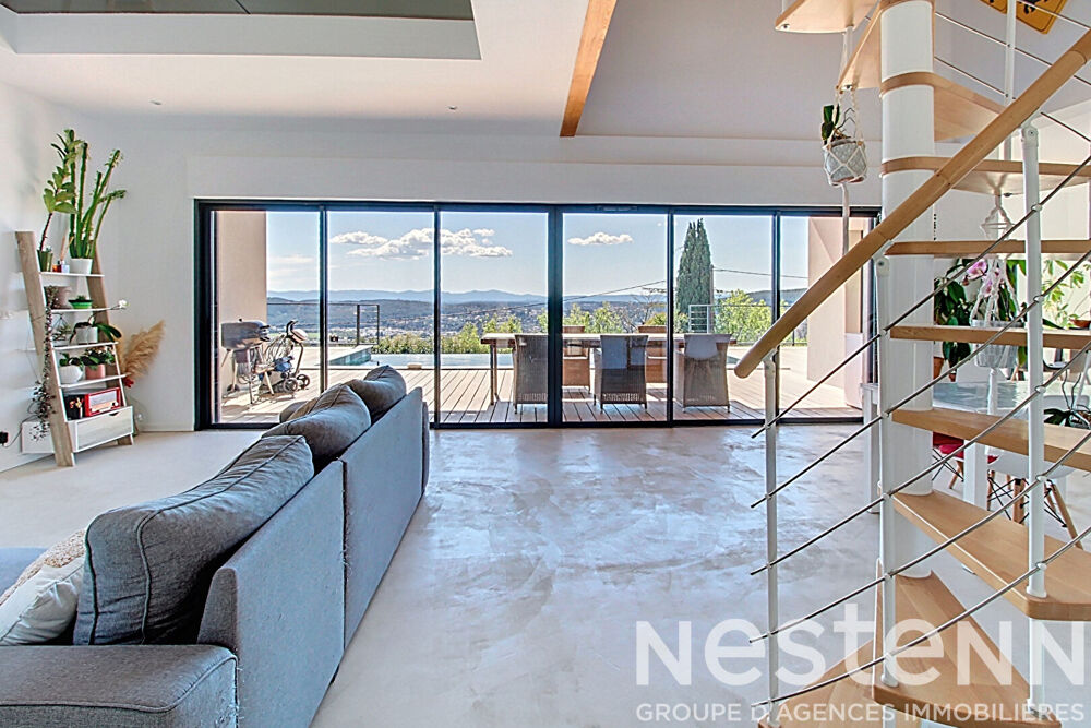 A VENDRE Draguignan Maison contemporaine avec DEPENDANCE, PISCINE, GARAGES