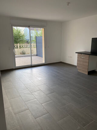  Appartement à louer 3 pièces 52 m²