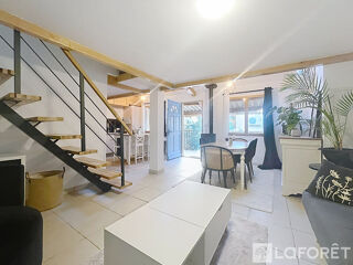 Vente Appartement APPARTEMENT 3PIECES - TERRASSE Piolenc