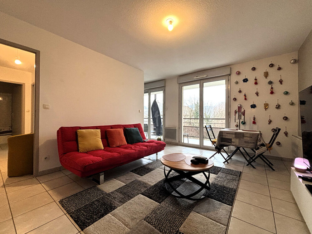 Appartement lumineux de 2 pièces avec terrasse et garage