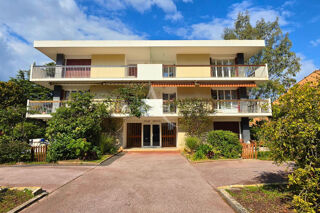 Appartement 28 m² · à Carqueiranne · 28 m² · 229 000 €