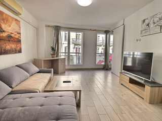  Appartement à louer 4 pièces 102 m²