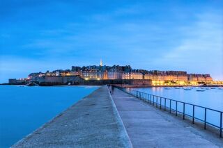  Appartement  vendre 11 pices 128 m