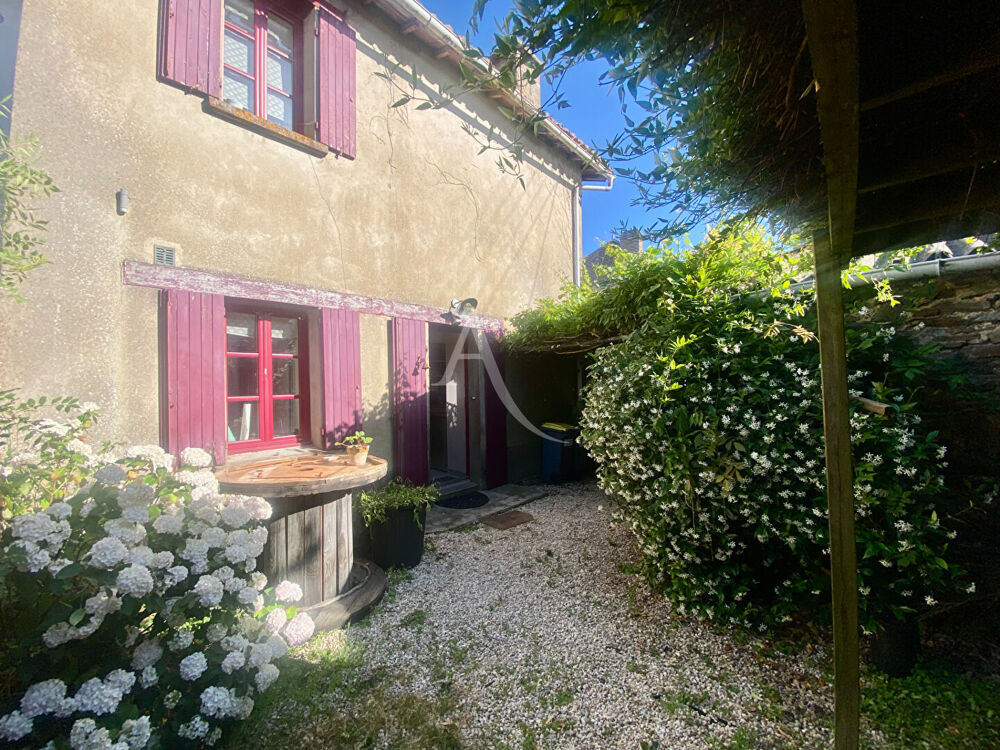 Belle Maison familiale 117 m2 + jardin- Bourg de St Colomban