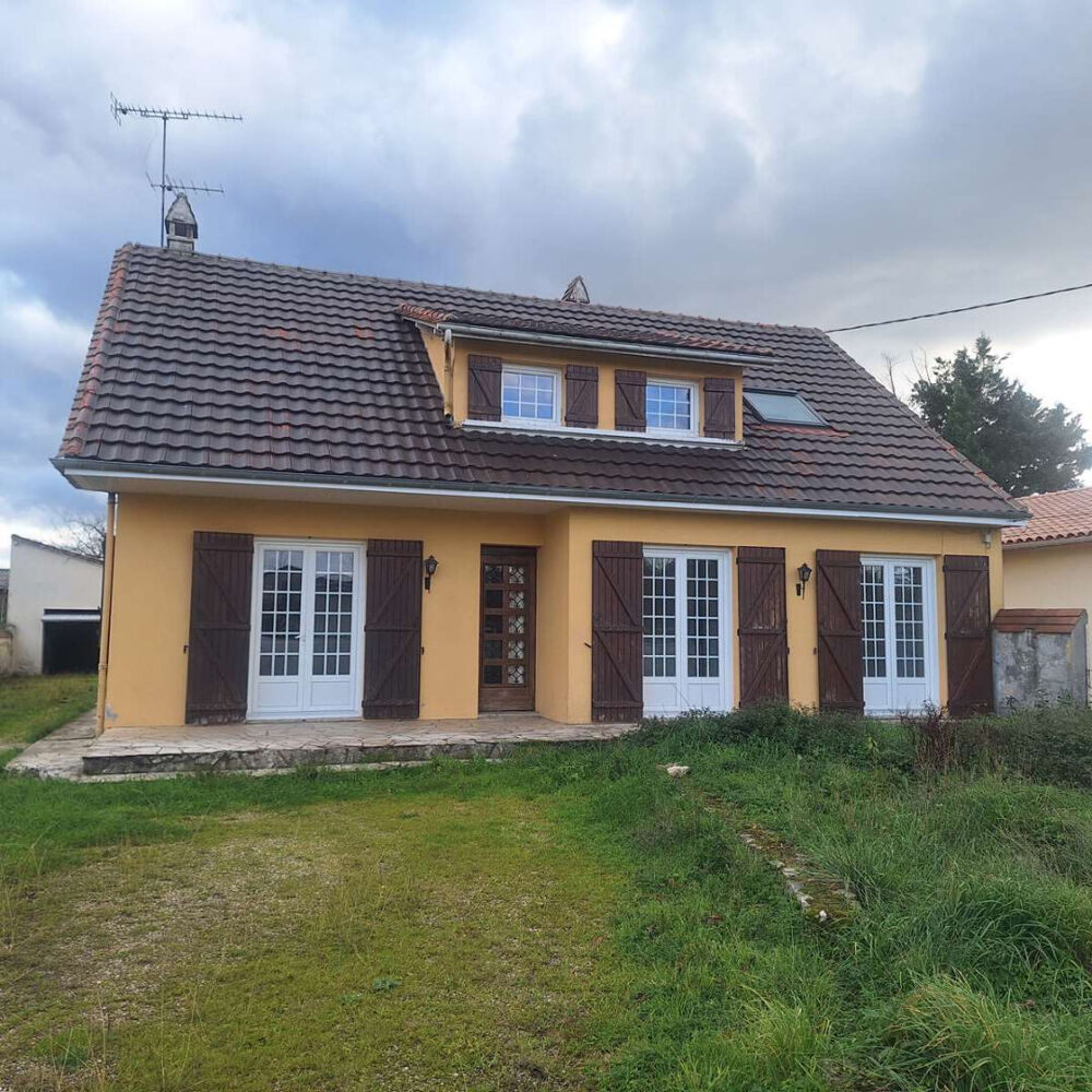 Maison 7 pièces 163 m² · à Saint Medard de Mussidan · 163 m² · 231 000 €