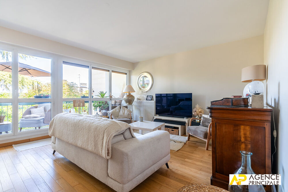 Appartement Le Mesnil Le Roi 4 pièce(s) 86.85 m2