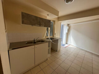  Appartement à louer 2 pièces 27 m²