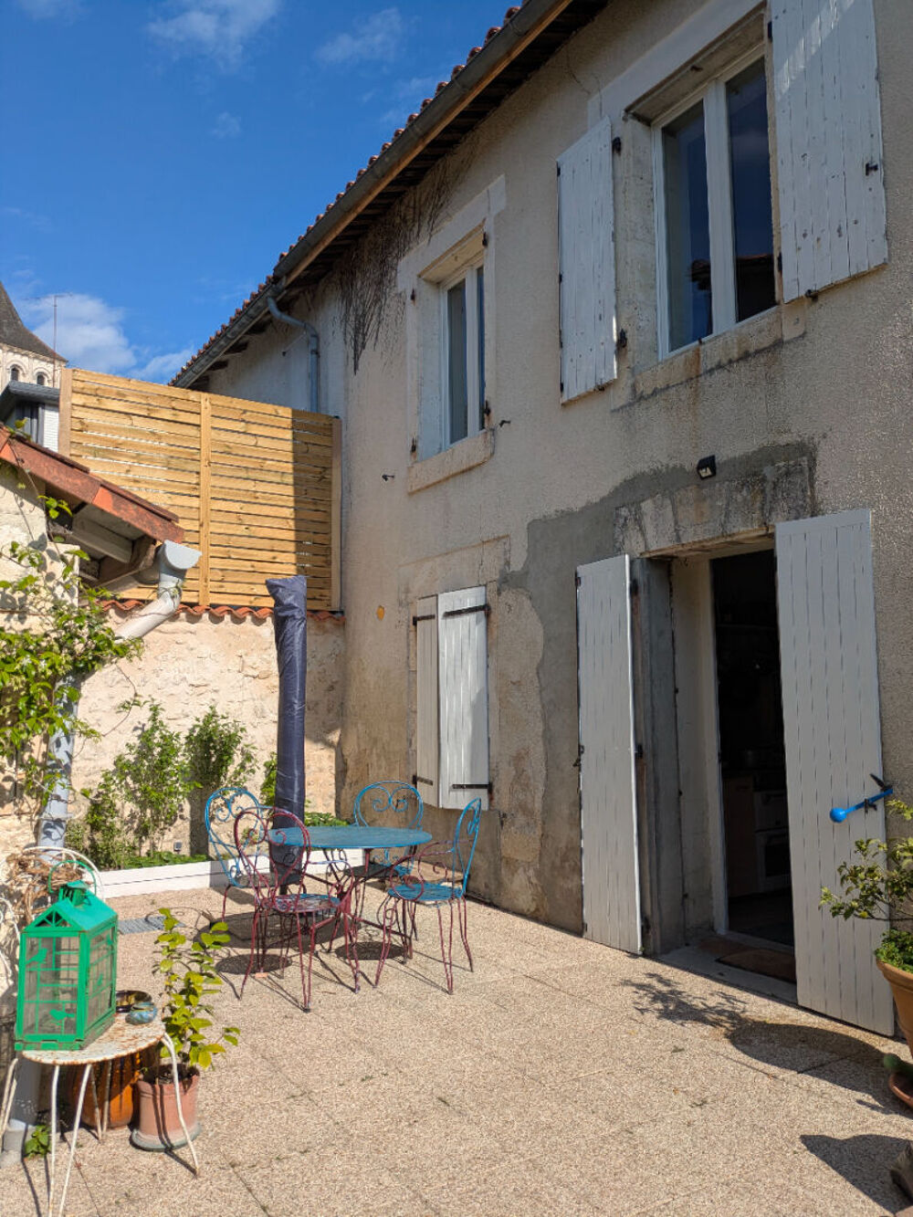Vente Maison Charmante maison familiale avec jardin enchanteur au coeur de Montmoreau Montmoreau