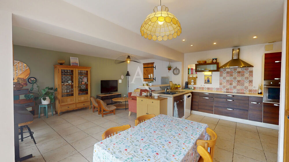 À vendre Maison de ville à Saint-Jean-de-Braye, proche des commerces, écoles et transports