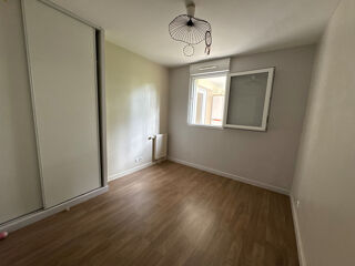  Appartement à louer 3 pièces 57 m²