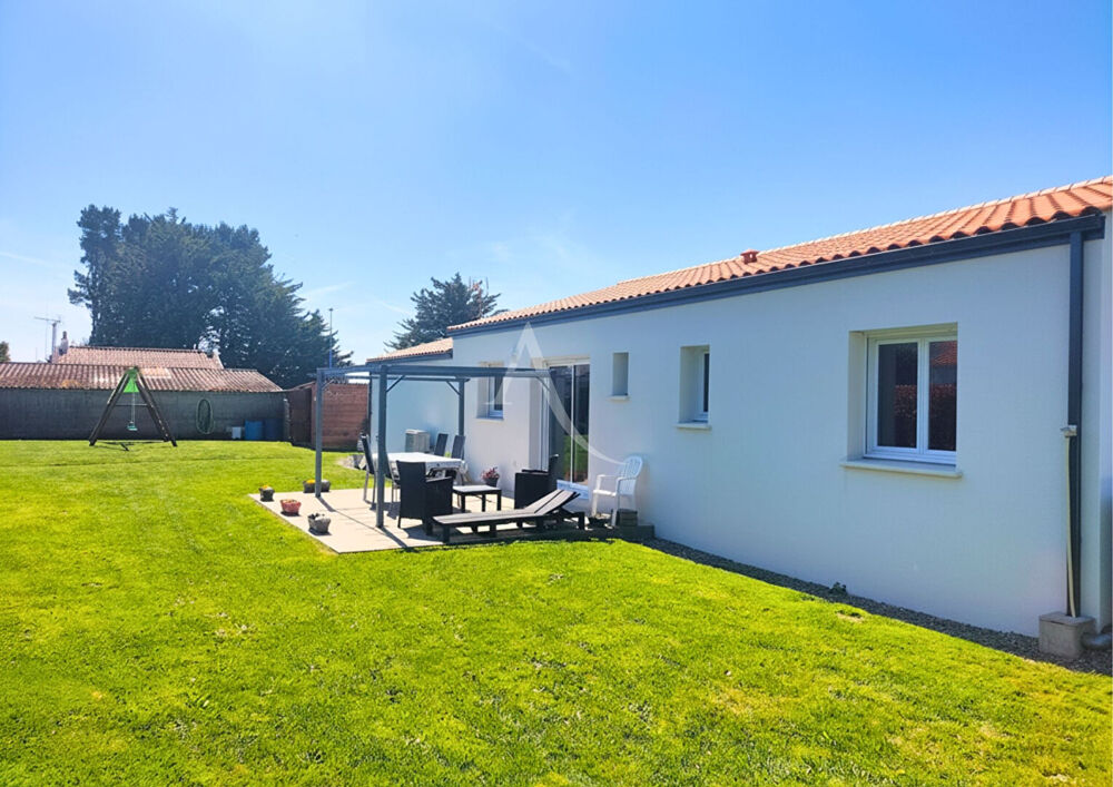 Maison moderne clé en main proche commerces - Beauvoir-sur-Mer