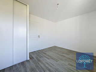  Appartement à louer 3 pièces 71 m²