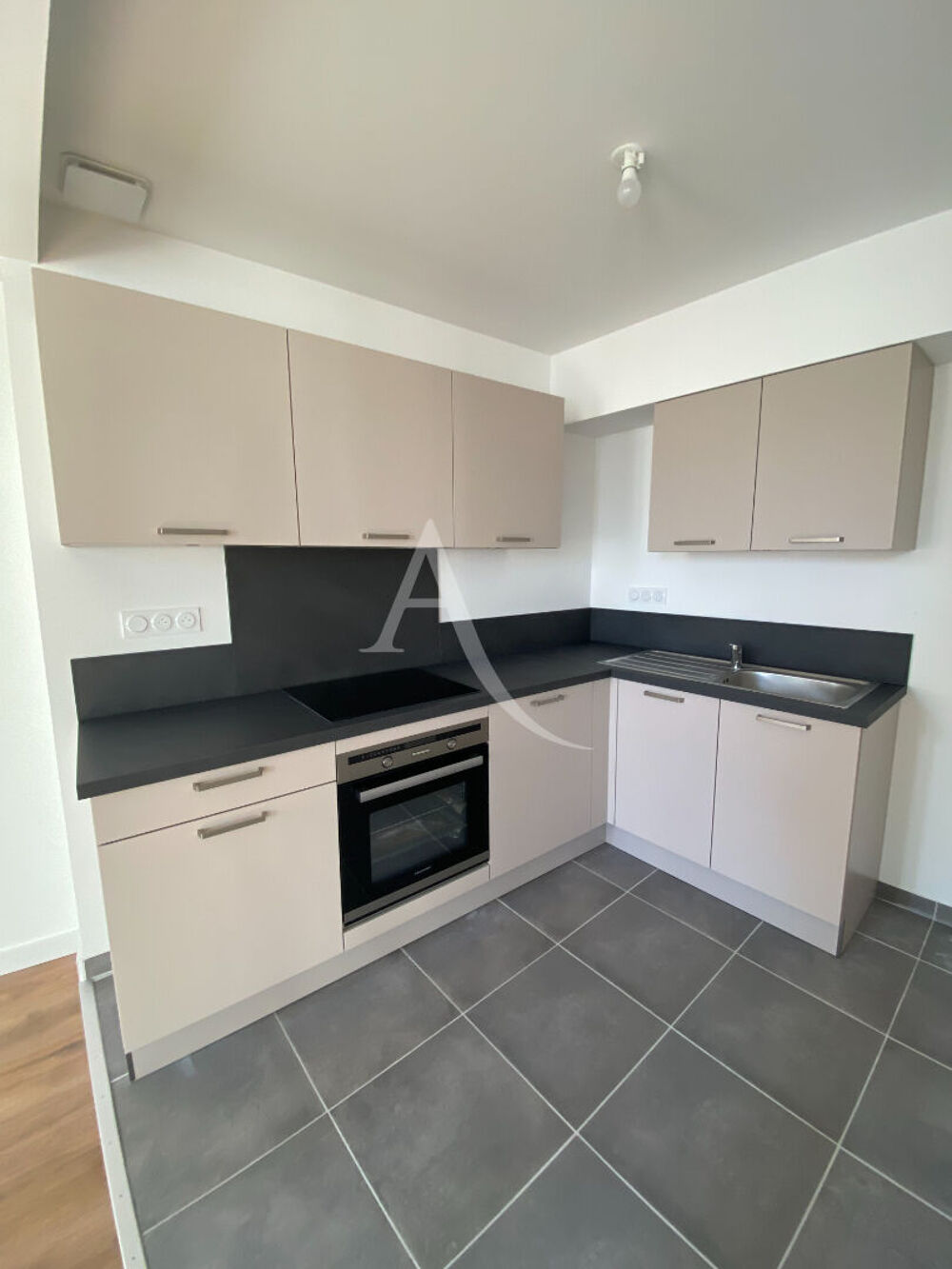 Location Appartement Appartement Castelnaudary 4 pièce(s) 77.76 m2 Castelnaudary