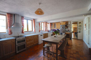  Villa � vendre 10 pi�ces 350 m�