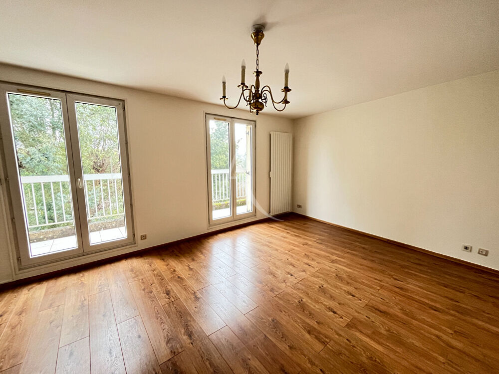 Vente Appartement Centre ville Dourdan 3 pice(s) 76 m2 Dourdan