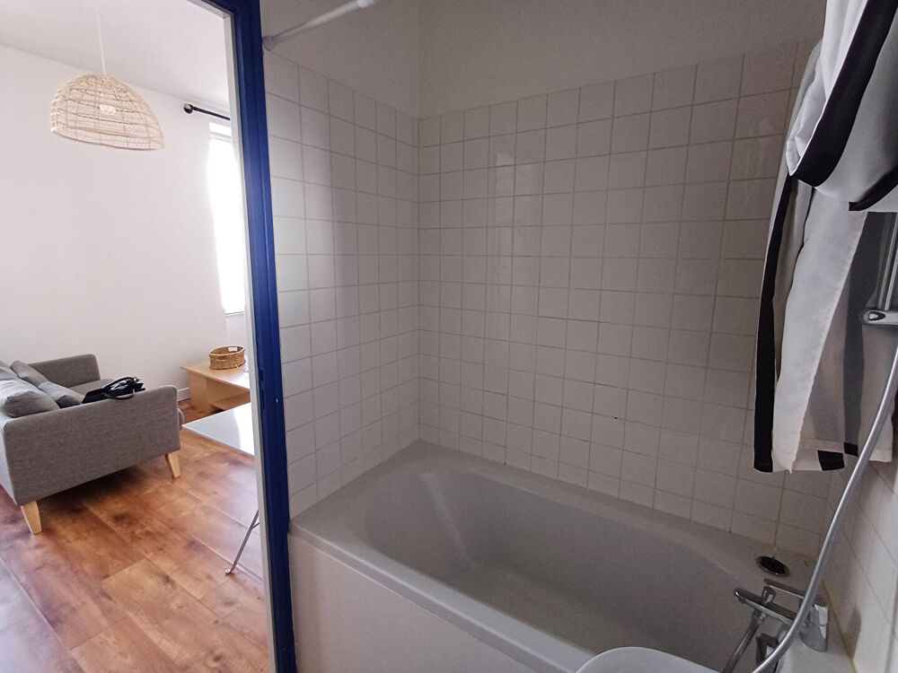 Location Appartement STUDIO MEUBLE La Roche Sur Yon La roche sur yon