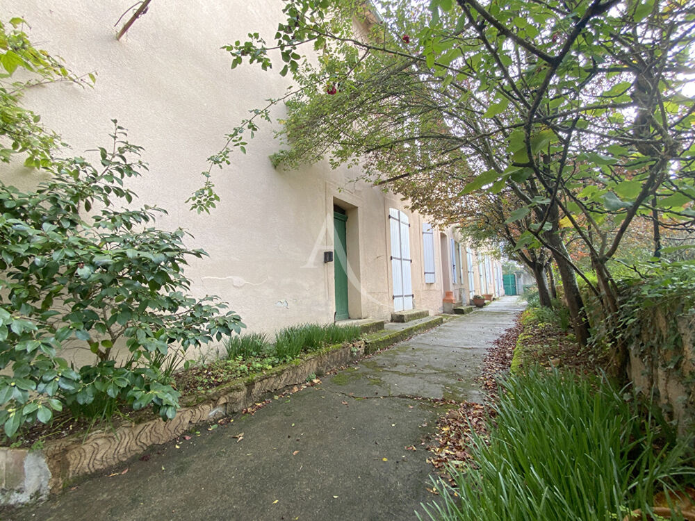 Vente Maison Maison Proche Villepinte 9 pièce(s) 298.94 m2 Villepinte
