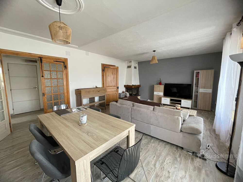 Vente Immeuble Grandvillars, Immeuble avec dépendances sur 1160M2 de terrain Grandvillars
