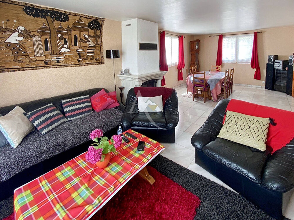 Vente Maison Maison Vaur�al - 5 pi�ce(s) - 120 m2 avec terrain et garage. Vaur�al