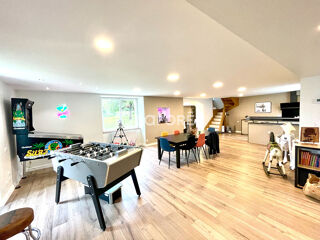  Maison � vendre 8 pi�ces 251 m�