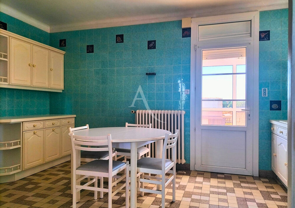 Vente Maison Maison familiale avec double garage et fort potentiel. Bouin