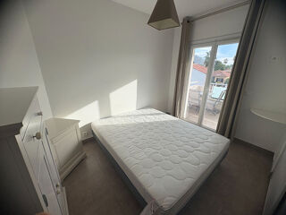  Appartement à louer 3 pièces 80 m²