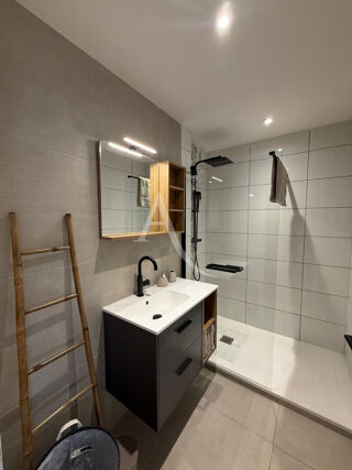  Appartement à louer 4 pièces 73 m²