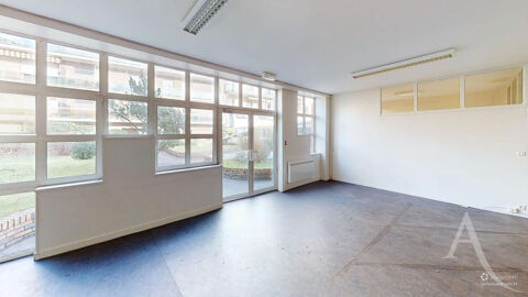 Local commercial Chateauroux Voltaire 3340 36000 Chateauroux