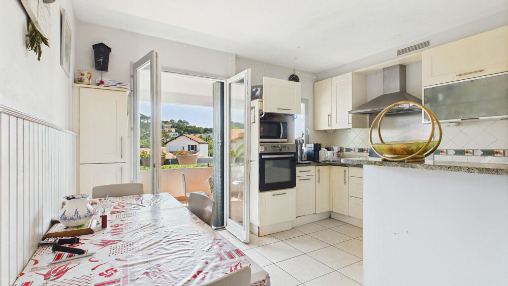 Vente Appartement T4 terrasse et garage, quartier Milady à Biarritz- NUE PROPRIETE Biarritz