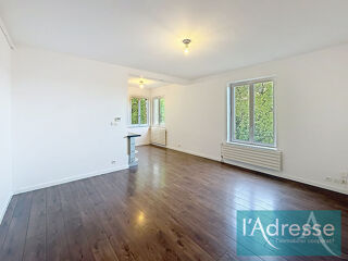  Appartement à louer 2 pièces 53 m²