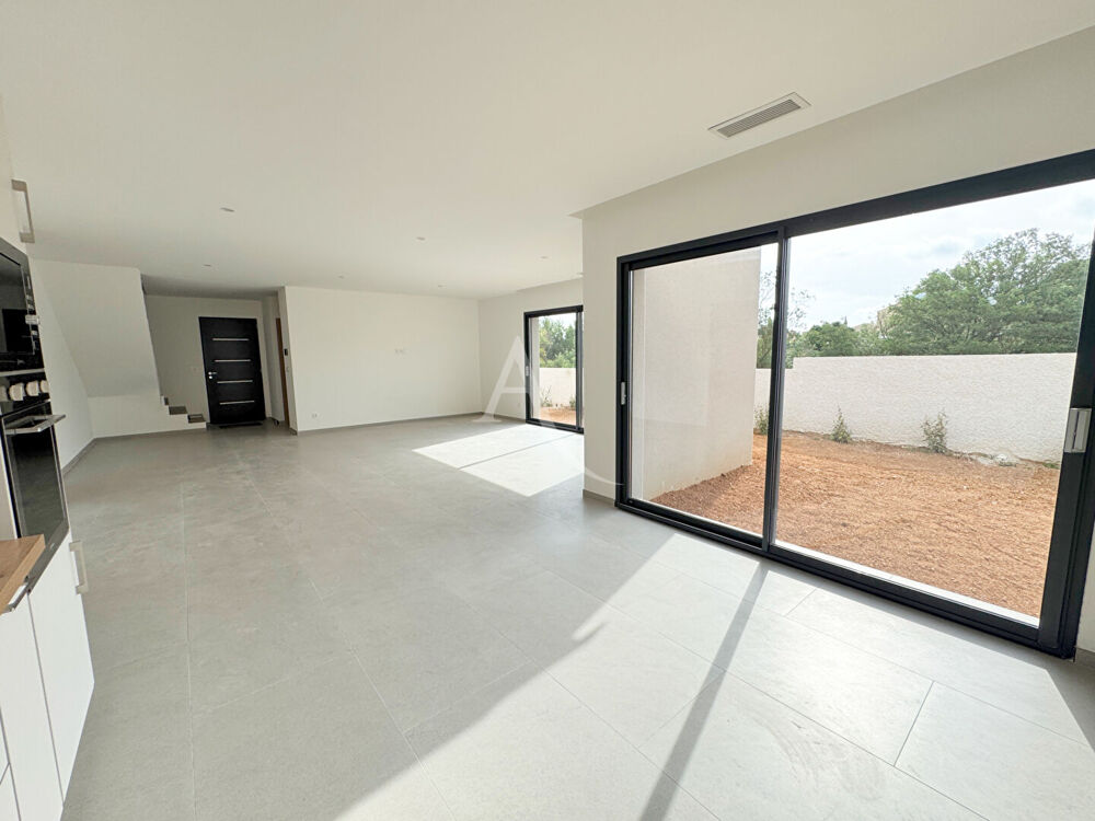 Vente Maison THUIR : Maison neuve en 3 faces - 130 m²  avec JARDIN PISCINABLE ET GARAGE ! Thuir