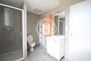  Immeuble � vendre 13 pi�ces 223 m�