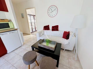  Appartement à louer 2 pièces 33 m²