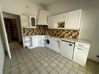  Appartement à louer 3 pièces 73 m²